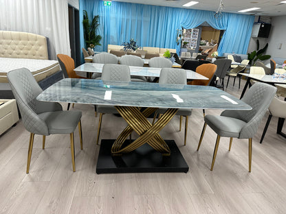 (613) Real Marble Dining Table w/ Gold Leg