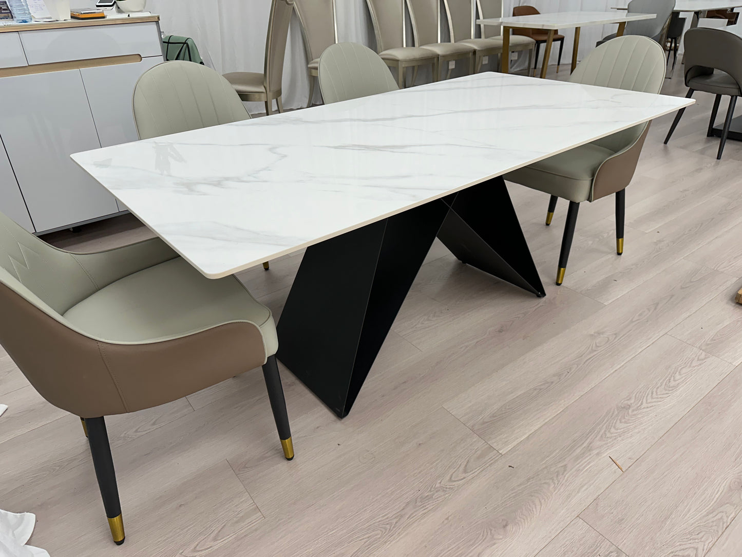 {𝑷𝑹𝑬-𝑶𝑹𝑫𝑬𝑹} Real Marble Dining Table w/ Black M Shape Leg